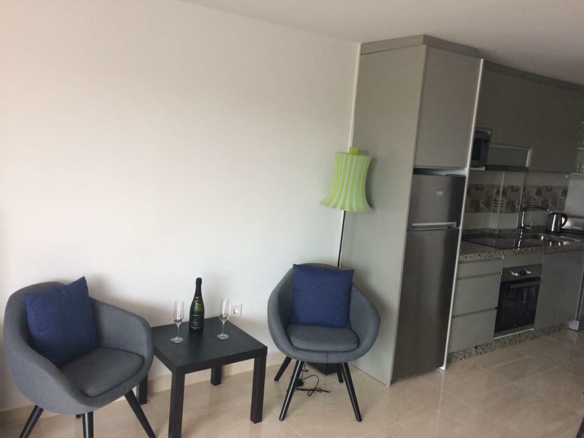 R&E Apartments Torremolinos Buitenkant foto