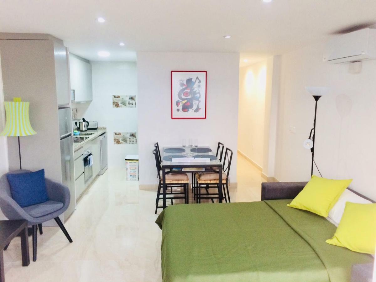 R&E Apartments Torremolinos Buitenkant foto